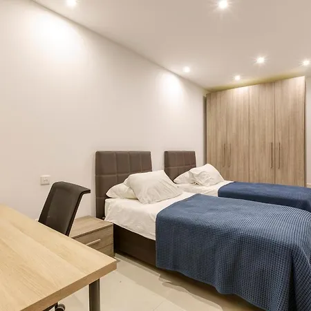 Apartament Wonderful Marina 3br Home, With Lux Interior W/ac By 360 Estates Pietà