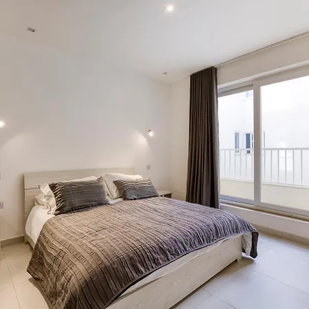 Apartment Wonderful Marina 3br Home, With Lux Interior W/ac By 360 Estates