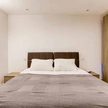 Wonderful Marina 3br Home, With Lux Interior W/ac By 360 Estates *