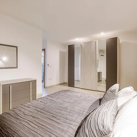 Wonderful Marina 3br Home, With Lux Interior W/ac By 360 Estates *