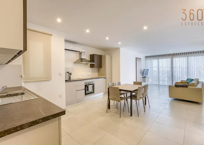 Lejlighed Wonderful Marina 3br Home, With Lux Interior W/ac By 360 Estates Pietà