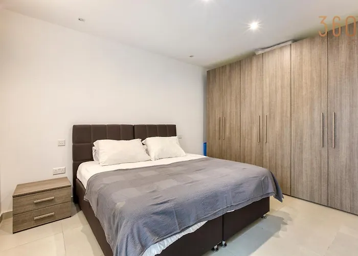 Wonderful Marina 3br Home, With Lux Interior W/ac By 360 Estates Lejlighed Pietà