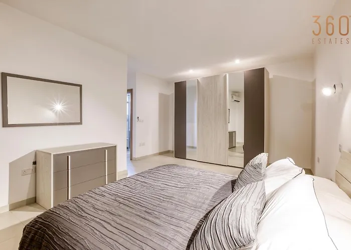 Wonderful Marina 3br Home, With Lux Interior W/ac By 360 Estates *