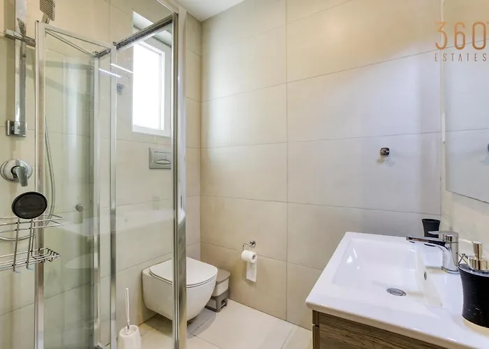 Wonderful Marina 3br Home, With Lux Interior W/ac By 360 Estates Pietà