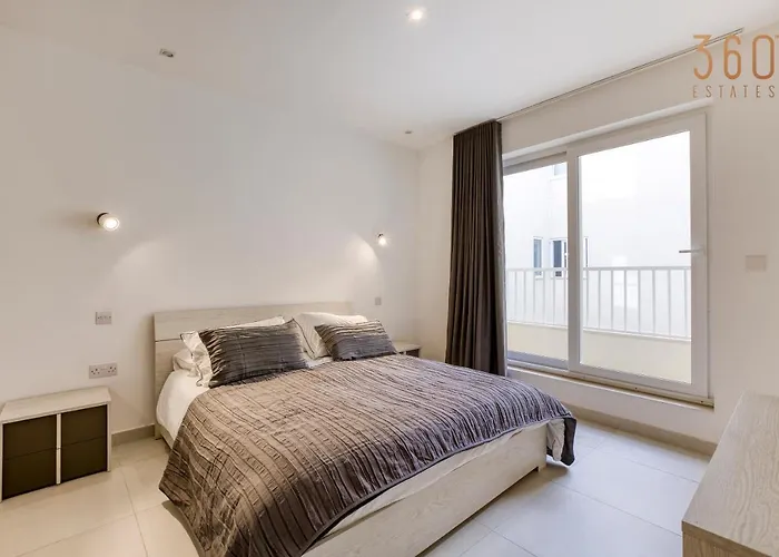 Lejlighed Wonderful Marina 3br Home, With Lux Interior W/ac By 360 Estates